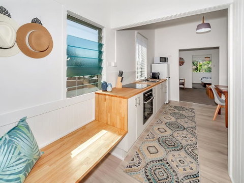 A Touch Of The Bahamas On McKenzie MK3 - Accommodation Sunshine Coast 3