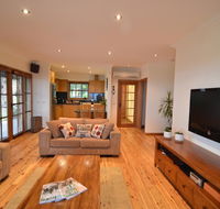 A View to a Hill - Accommodation Sunshine Coast