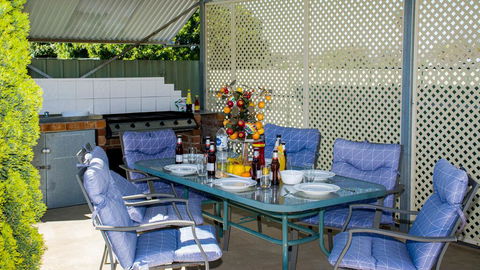 Aalbany Motel Narrabri - Accommodation Sunshine Coast 2