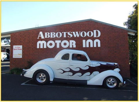 Phicon Pty Ltd - Accommodation Sunshine Coast 3