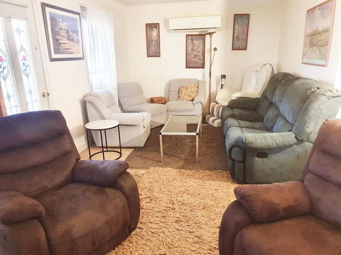 Abelia Cottages Botanical - Accommodation Sunshine Coast 2