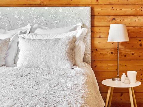 Abrahams On Bank - Accommodation Sunshine Coast 2