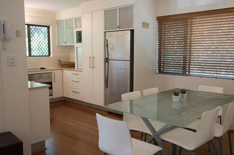 Absolute Beachfront - Mooloolaba - Accommodation Sunshine Coast 1