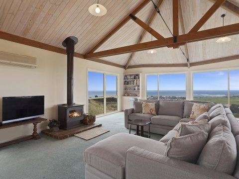 Acacia Brae - Accommodation Sunshine Coast 3