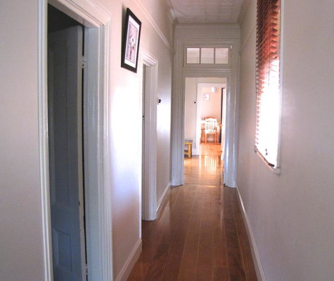 Acacia Cottage On Peel, Bathurst - Accommodation Sunshine Coast 3