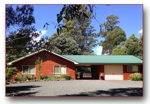Acacia Hills Retreat - Accommodation Sunshine Coast 1