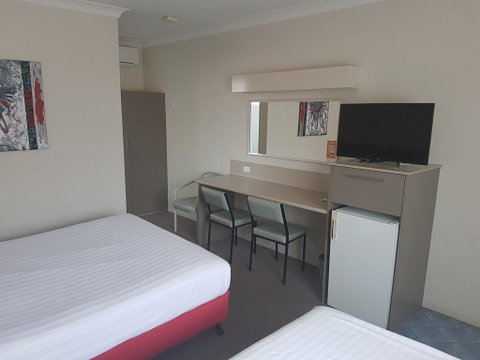 Acacia Motel - Accommodation Sunshine Coast 2