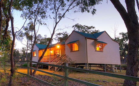 Accommodation Creek Cottages & Sundown View Suites - Accommodation Sunshine Coast 0
