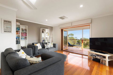 Acqua Vista - Water View, Fireplace, Walk To Beach - Accommodation Sunshine Coast 1