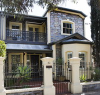 Adelaide Mackinnon - Accommodation Sunshine Coast