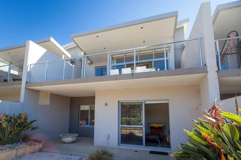 Eagle Escape I Private Properties - Accommodation Sunshine Coast 1