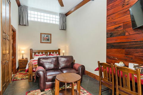 Eagle Foundry Bed & Breakfast - Accommodation Sunshine Coast 4