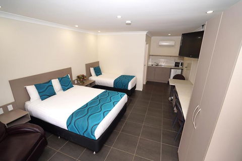 Exies Bagtown - Accommodation Sunshine Coast 0