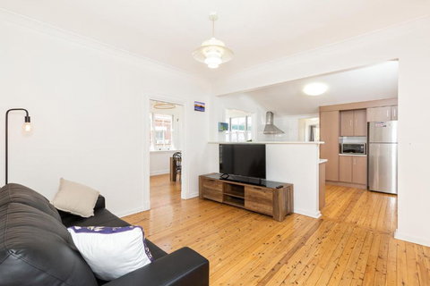 Ellemjays - Accommodation Sunshine Coast 2