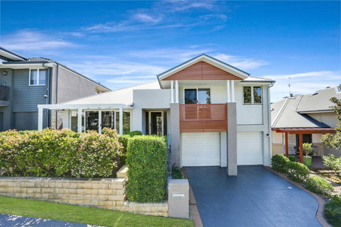Entire Home In Park Central - Family-Friendly Getaway - Walk To Parks, Shops And Transport In Macarthur - Accommodation Sunshine Coast 0