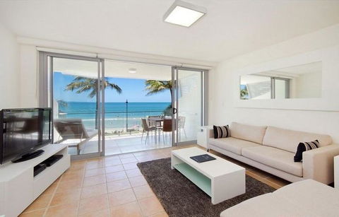 Fairshore 28 Escape Pool, Balcony & Beach - Accommodation Sunshine Coast 3