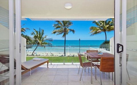 Fairshore 28 Escape Pool, Balcony & Beach - Accommodation Sunshine Coast 4