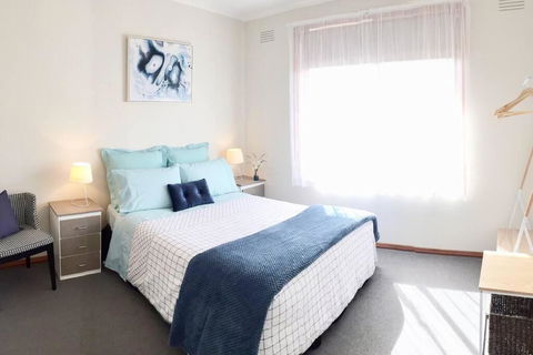 FERNLY BFast, WiFi Nflx AC Walk2Pizza Liquor Deli, - Accommodation Sunshine Coast 0