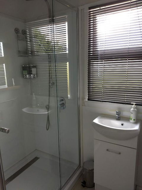 Gladstone Gem - Gateway To The Bays North East Tasmania - Accommodation Sunshine Coast 4