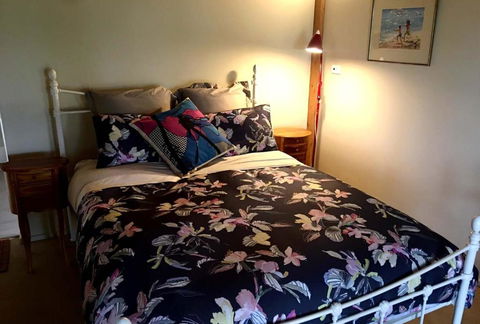 French Island Cottage - Accommodation Sunshine Coast 3