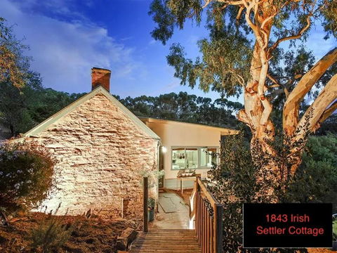 Galway Cottage - Accommodation Sunshine Coast 1