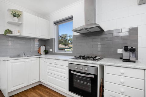 Gateway Retreat Near Flinders Uni & Hospital - Accommodation Sunshine Coast 1