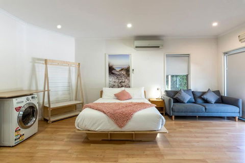 Gawler Townhouses 1b - Accommodation Sunshine Coast 0