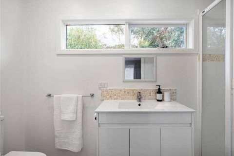 Gigglewiggy - Beach House Wrapped In Nature - Accommodation Sunshine Coast 2