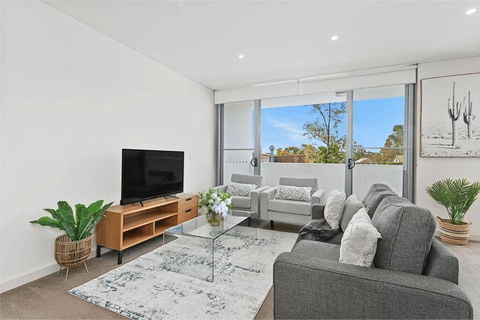 GLAD3 Gladesville Getaway Bright & Contemporary - Accommodation Sunshine Coast 0