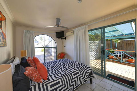 Golden Cane Bed & Breakfast - Accommodation Sunshine Coast 4