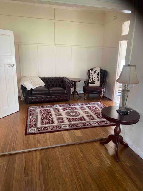 Golden Street Cottage - Accommodation Sunshine Coast 0