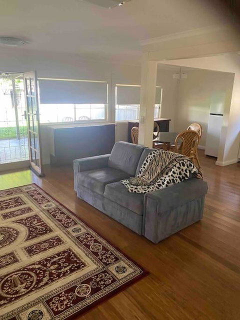 Golden Street Cottage - Accommodation Sunshine Coast 2