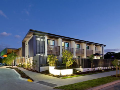 Glen Hotel And Suites - Accommodation Sunshine Coast 0