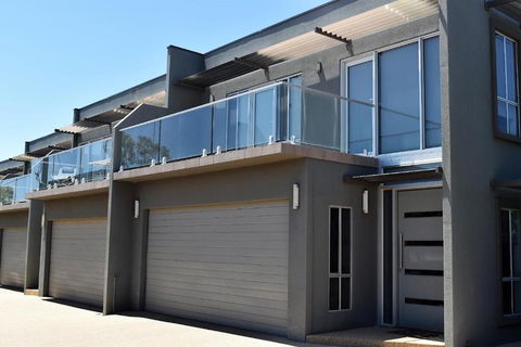 Griffith Prestige Apartments - Accommodation Sunshine Coast 0