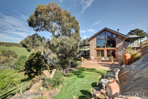 HighRoost Bed & Breakfast Accomodation - Rural Escape - Accommodation Sunshine Coast 0