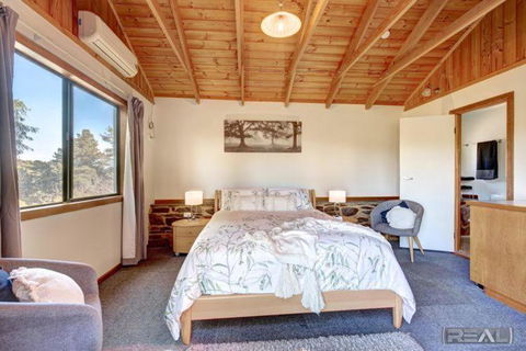 HighRoost Bed & Breakfast Accomodation - Rural Escape - Accommodation Sunshine Coast 3