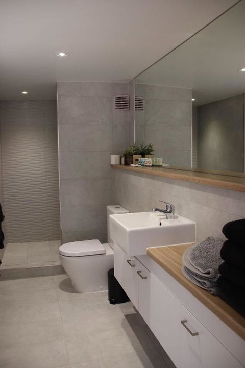 Holly Place - Accommodation Sunshine Coast 1