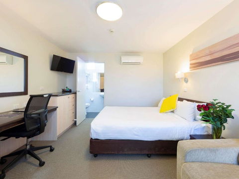 Ibis Styles Canberra Tall Trees - Accommodation Sunshine Coast 0