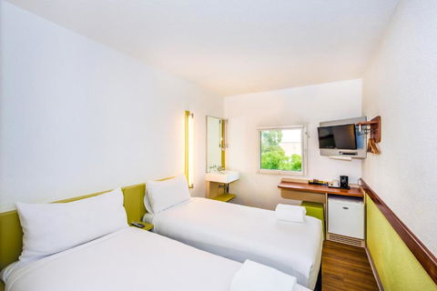 Ibis Budget - Newcastle - Accommodation Sunshine Coast 3