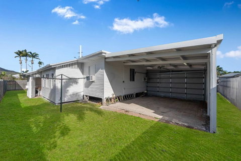 House On Halifax - Accommodation Sunshine Coast 3