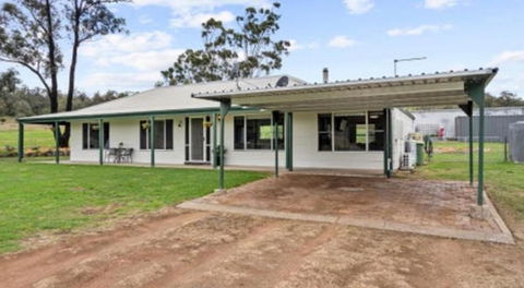 Hunter Village - Accommodation Sunshine Coast 0