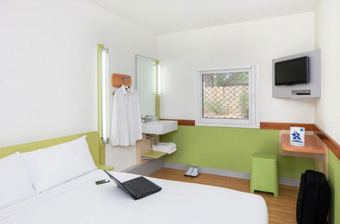Ibis Budget - Melbourne Airport - Accommodation Sunshine Coast 0