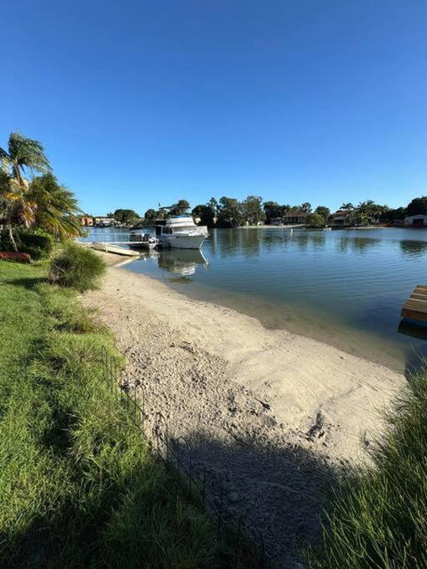 House And Van On The River - Accommodation Sunshine Coast 0