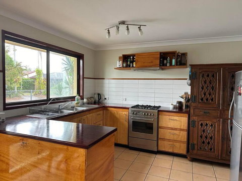 House And Van On The River - Accommodation Sunshine Coast 2