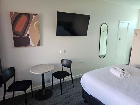 International Hotel Motel - Accommodation Sunshine Coast 1