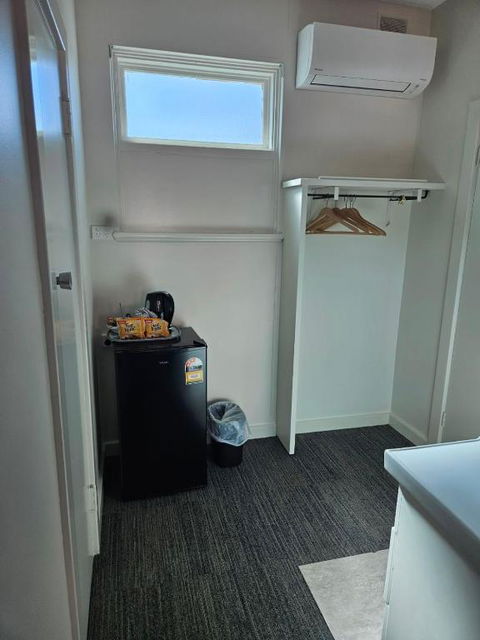 International Hotel Motel - Accommodation Sunshine Coast 2