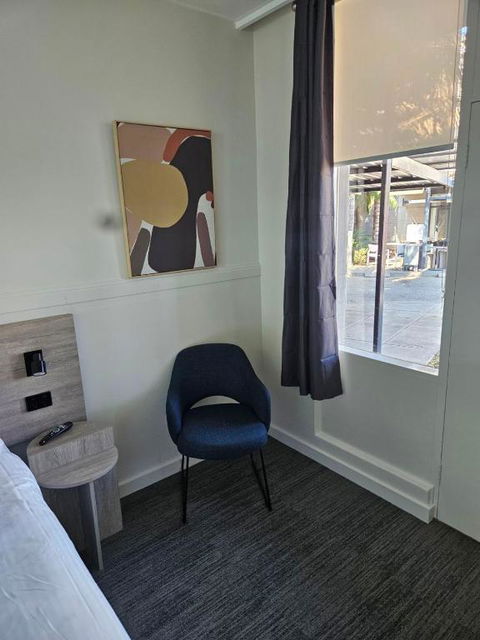 International Hotel Motel - Accommodation Sunshine Coast 3