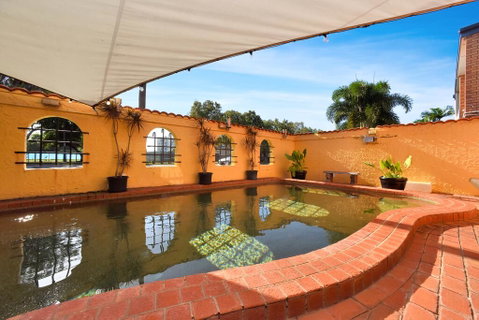 Adobe Motel - Accommodation Sunshine Coast 1
