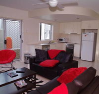 Adrift 5B Scott Street - Accommodation Sunshine Coast