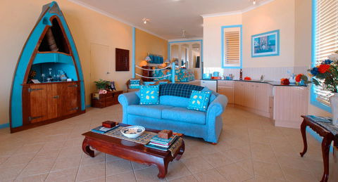 Al Mare Beachfront Retreat - Accommodation Sunshine Coast 2